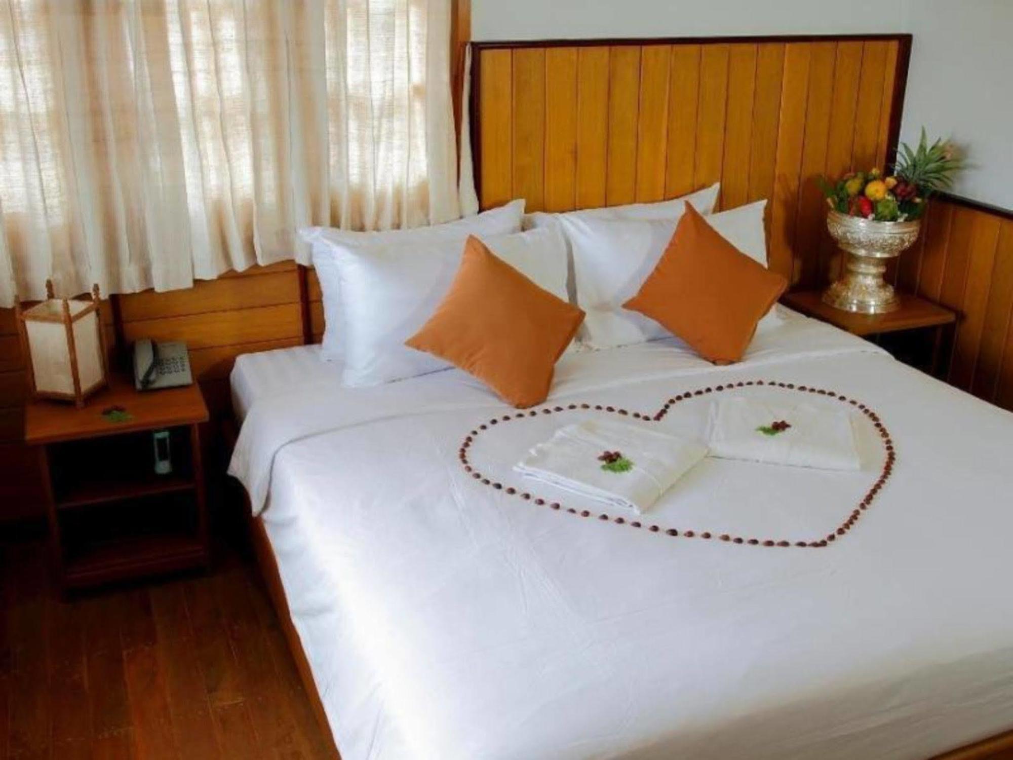 Inle Lotus Hotel Nyaung Shwe Eksteriør billede