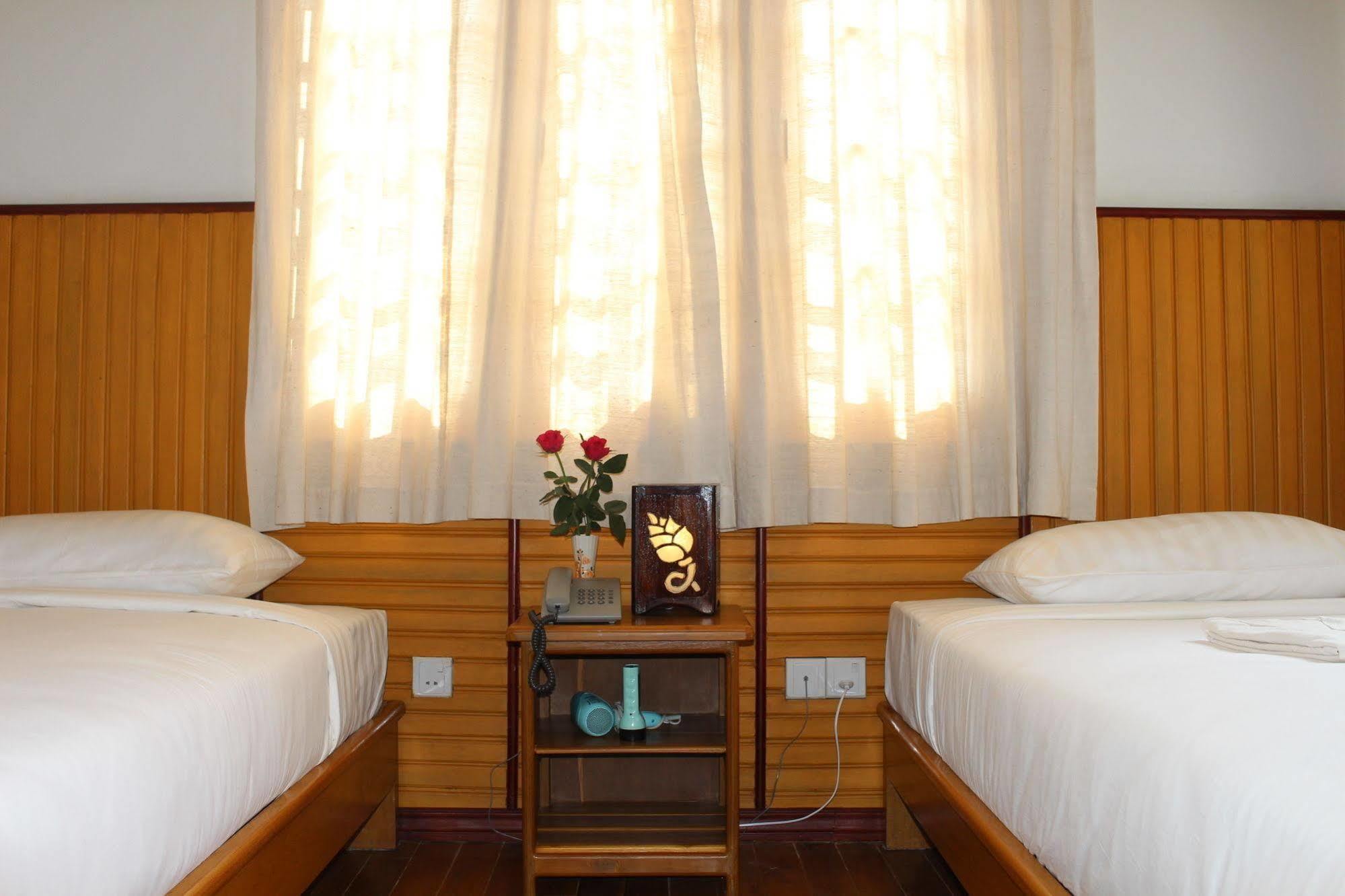 Inle Lotus Hotel Nyaung Shwe Eksteriør billede